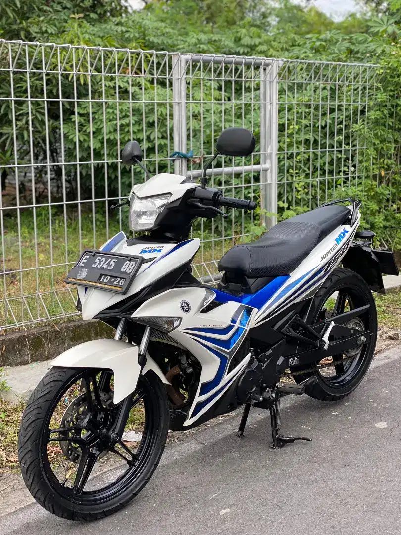 Yamaha Jupiter MX King 150 White Blue