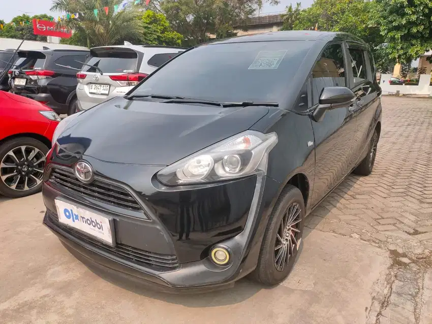 Pajak Panjang - Toyota Sienta 1.5 E Bensin-MT 2016