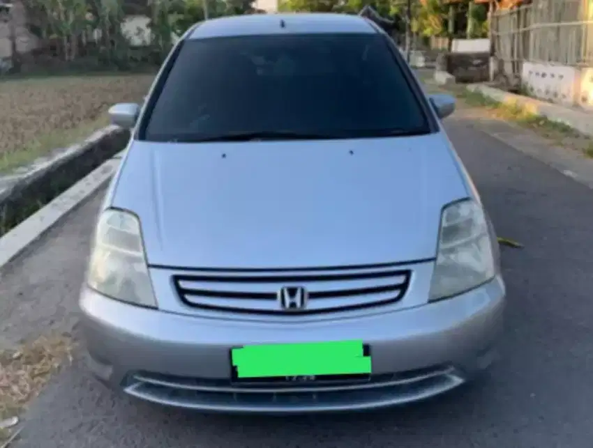 Honda stream 1.7 metic 2003.37 nego