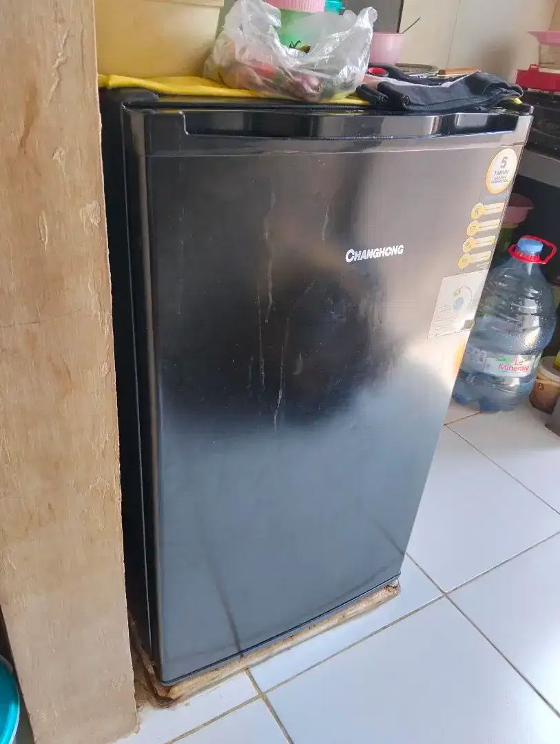 Dijual kulkas 1 pintu merk Changhong