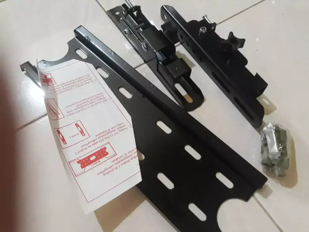 Jual bracket tv LED, 100% baru lengkap dos. Bahan tebal dan kuat.