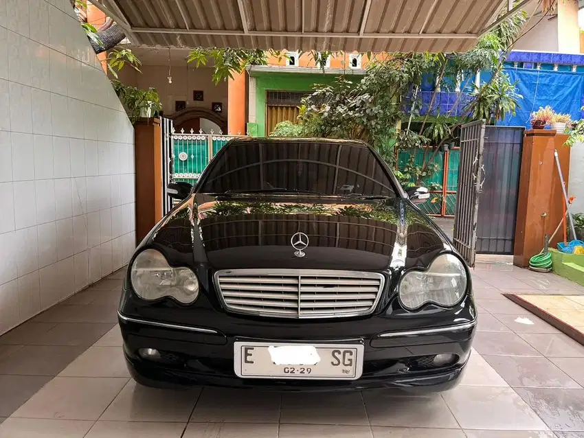 Mercedes C240 2004