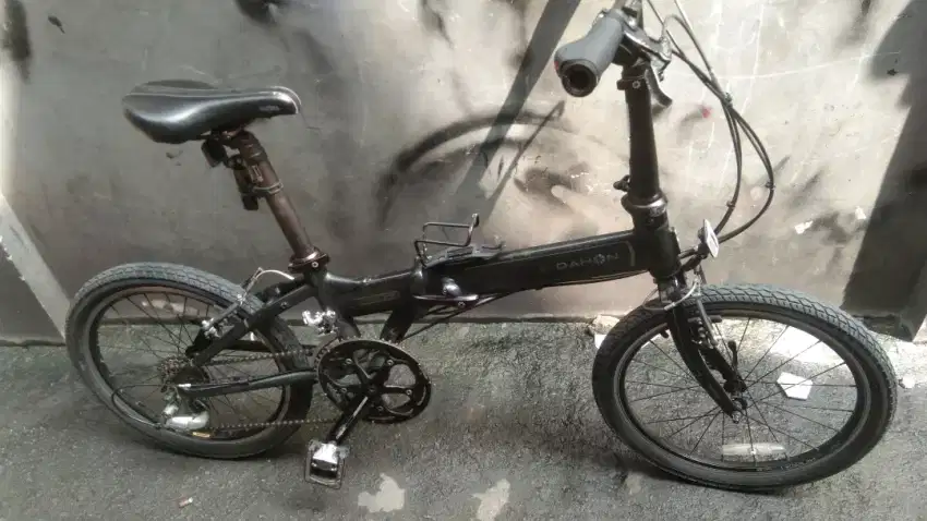 Sepeda liat DAHON VITESSE P18