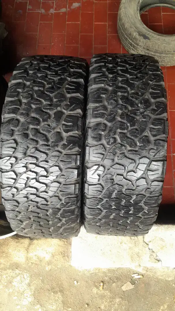 Ban copotan Bf Goodrich all terrain T/A KO2 275/55 R20 85% ..2pcs