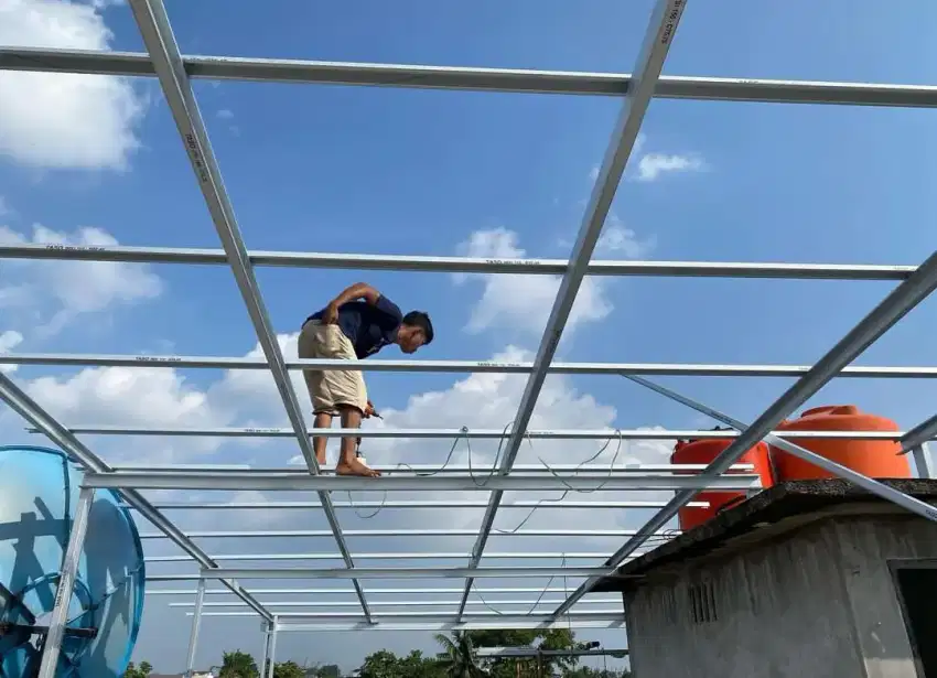 Kanopi baja ringan teras terpasang