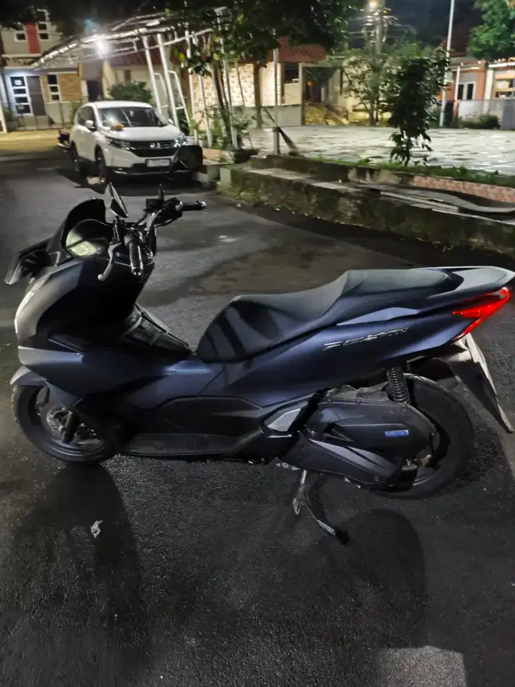 Pcx 160 CBS biru doff tahun 2024