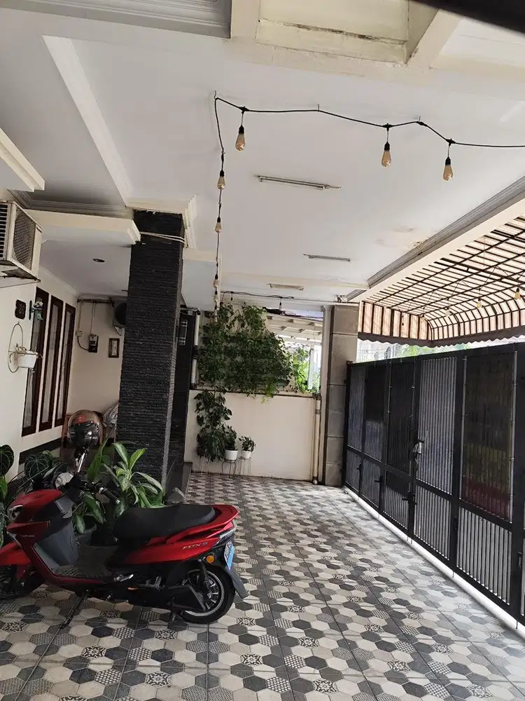 DIJUAL CEPAT ~  Rumah tinggal + kost  siap huni