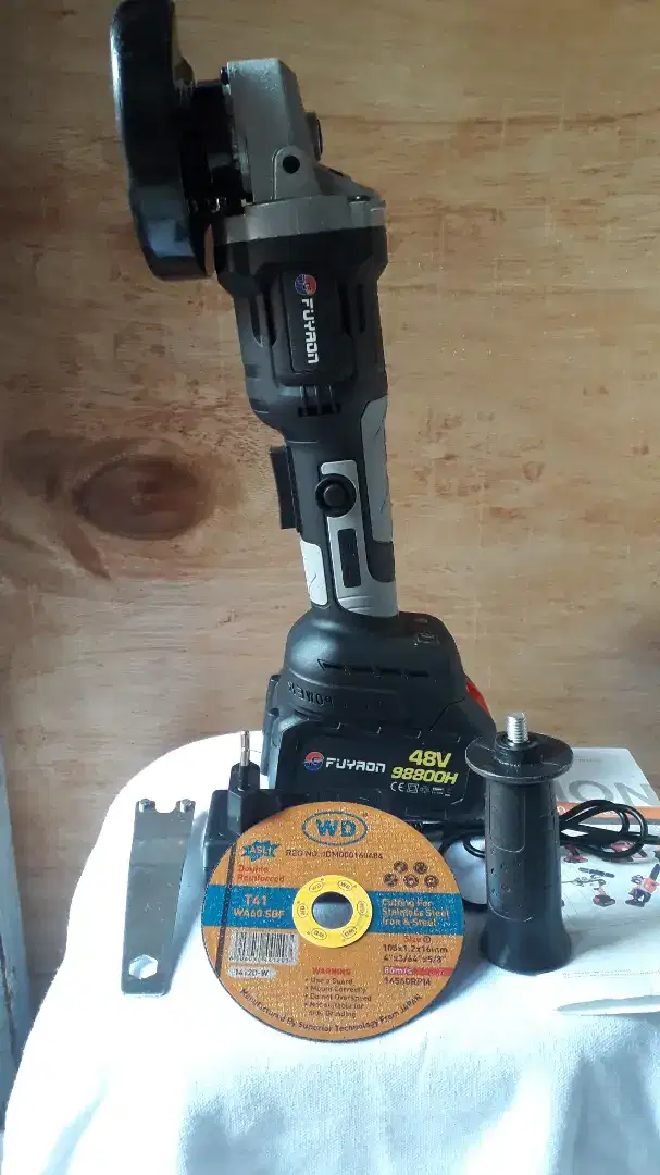 Gerinda cordless 4 inch+1 batt 48v harga nett. Kapuk raya