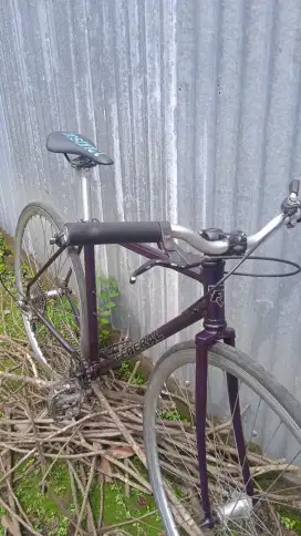 700c VINTAGE COMMUTER BIKE 9 SPEED