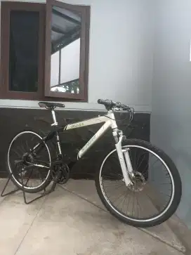 Sepeda gunung mtb frame aloy cakram depan belakang