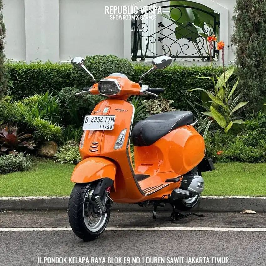 Vespa SPRINT 150 IGET ABS Tahun 2018 WARNA ORANGE PERFECT CONDITION.