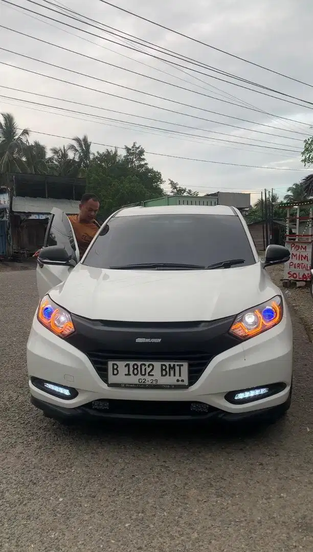 Jual hrv e cvt 2015