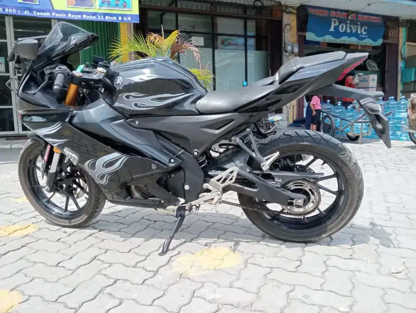 Dijual Yamaha R 15 Conneted Tahun Pemakaian 2023 Km Rendah