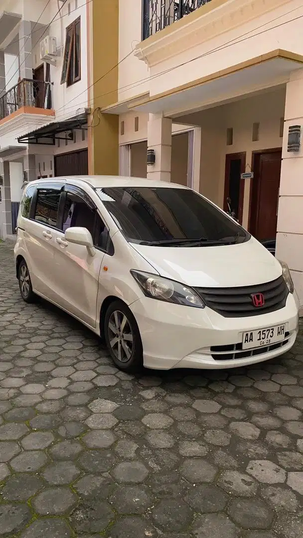 Honda Freed SD 2010