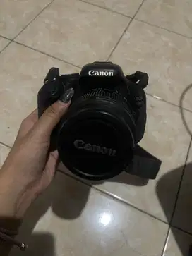 Camera DSLR Canon 600D