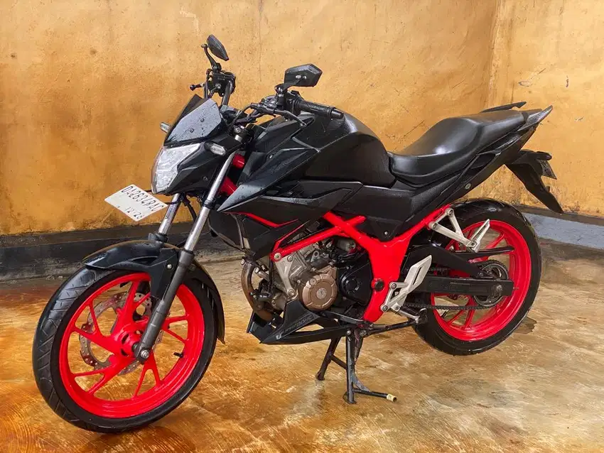 Motor Honda CB150R 2018 Akhir