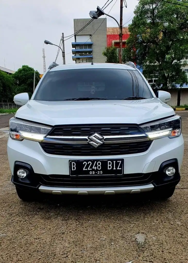 SUZUKI XL7 ALPHA A/T 2020 PUTIH