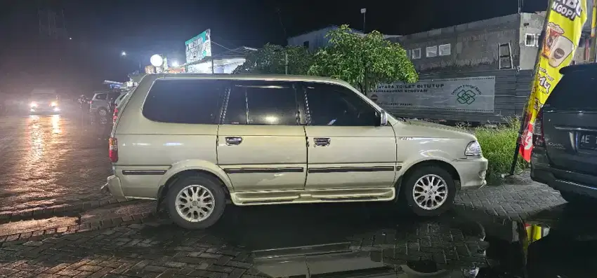 Foot step kijang lgx 2003 kuning metalik