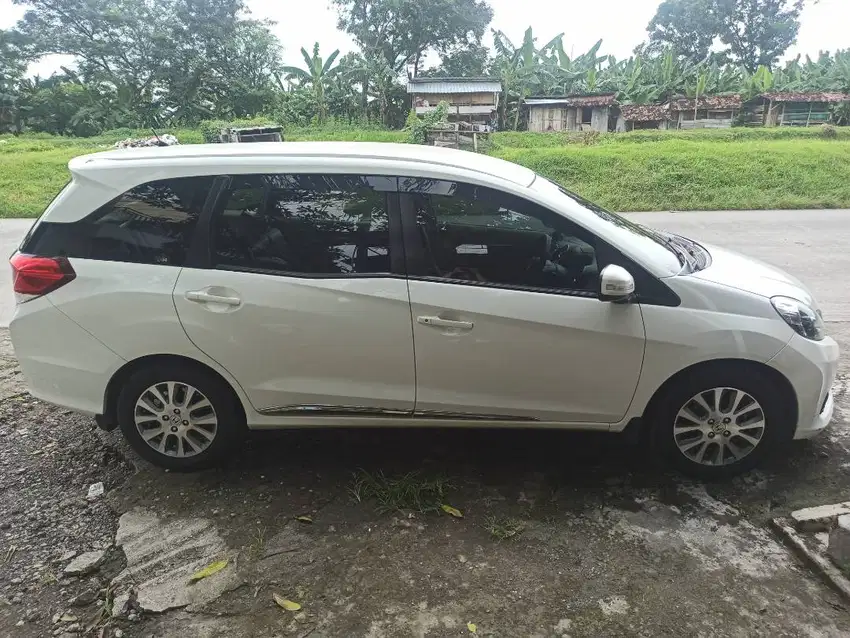 Honda Mobilio Tipe E Prestige 2015 AT (Automatic) Putih Plat H