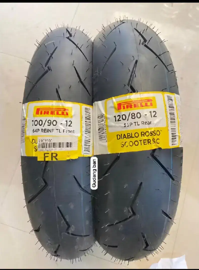 Di jual MURAH ban pirelli diablo rosso seken baru pakai 1 minggu