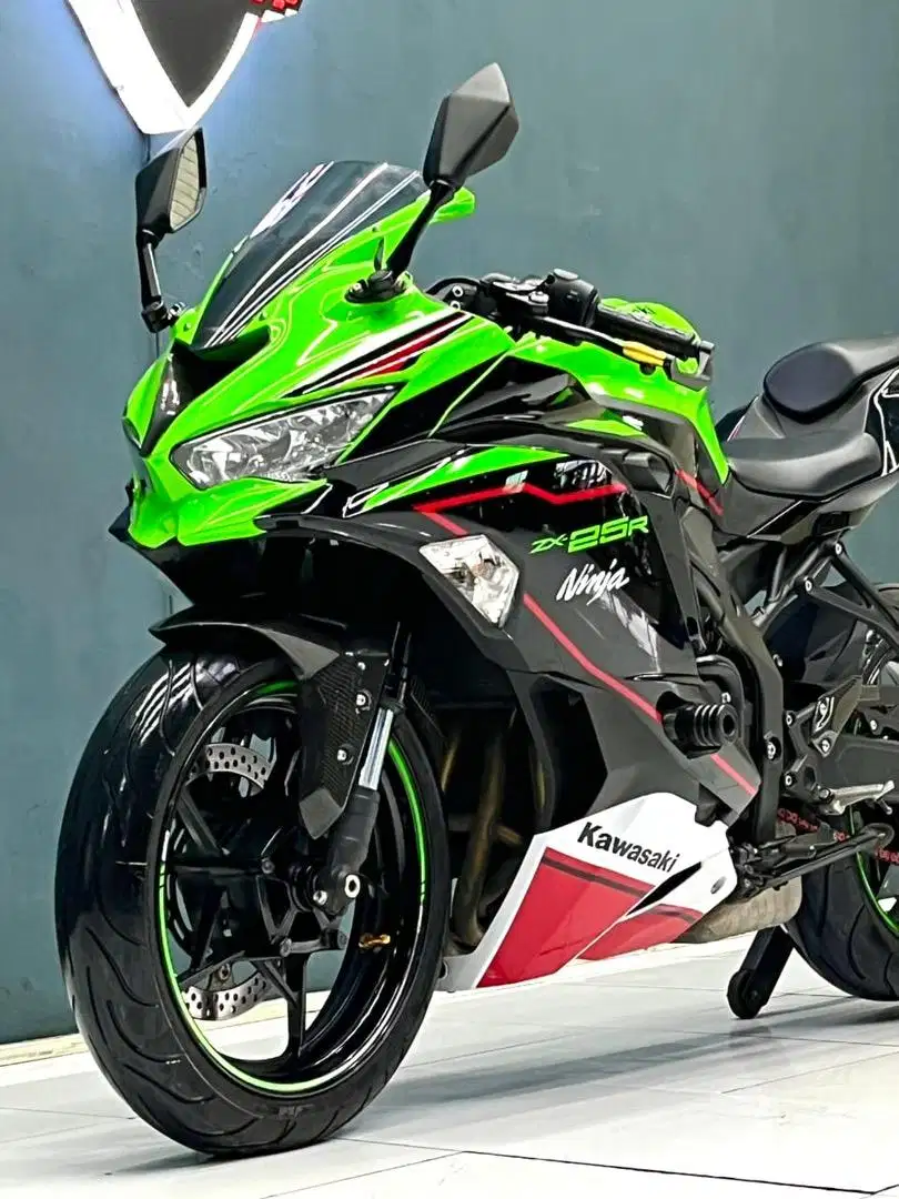 Kawasaki ZX25R ABS QS KTRC 2022 Unit Istimewa - Zaky Mustika