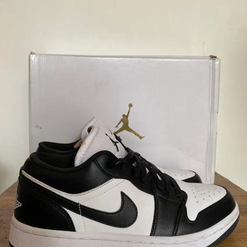 Ori Air jordan 1 Low Panda Size 40
