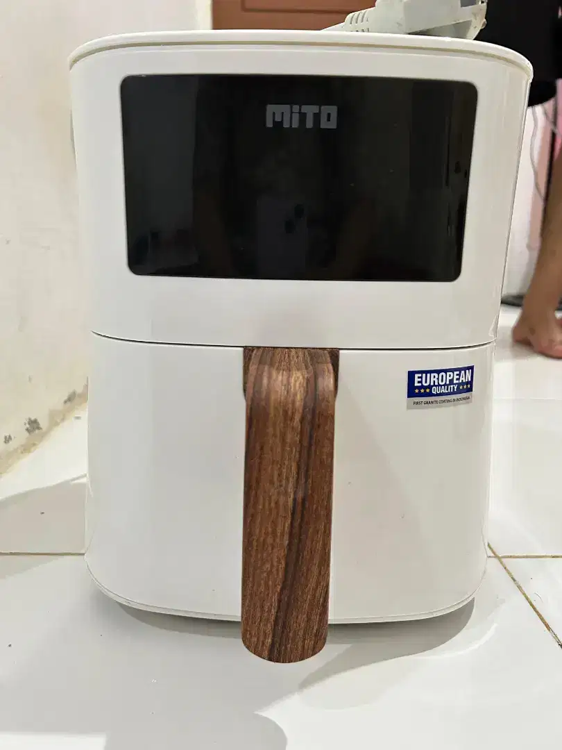 Mito digital air Fryer 4 liter low watt