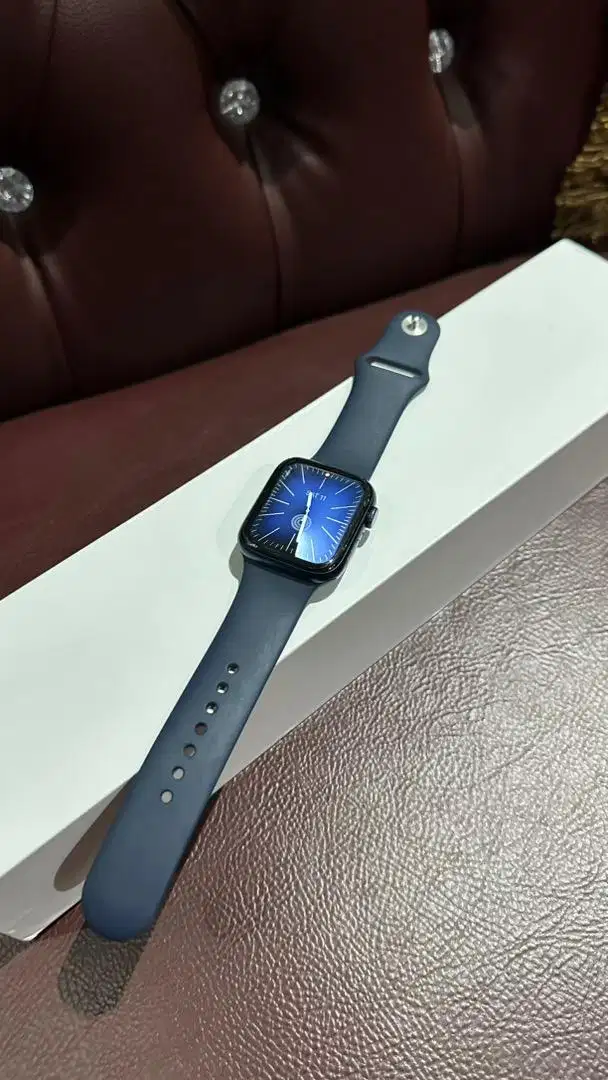 Apple watch series 6 , 44 MM