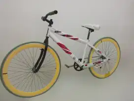 SEPEDA BEKAS FIXIE