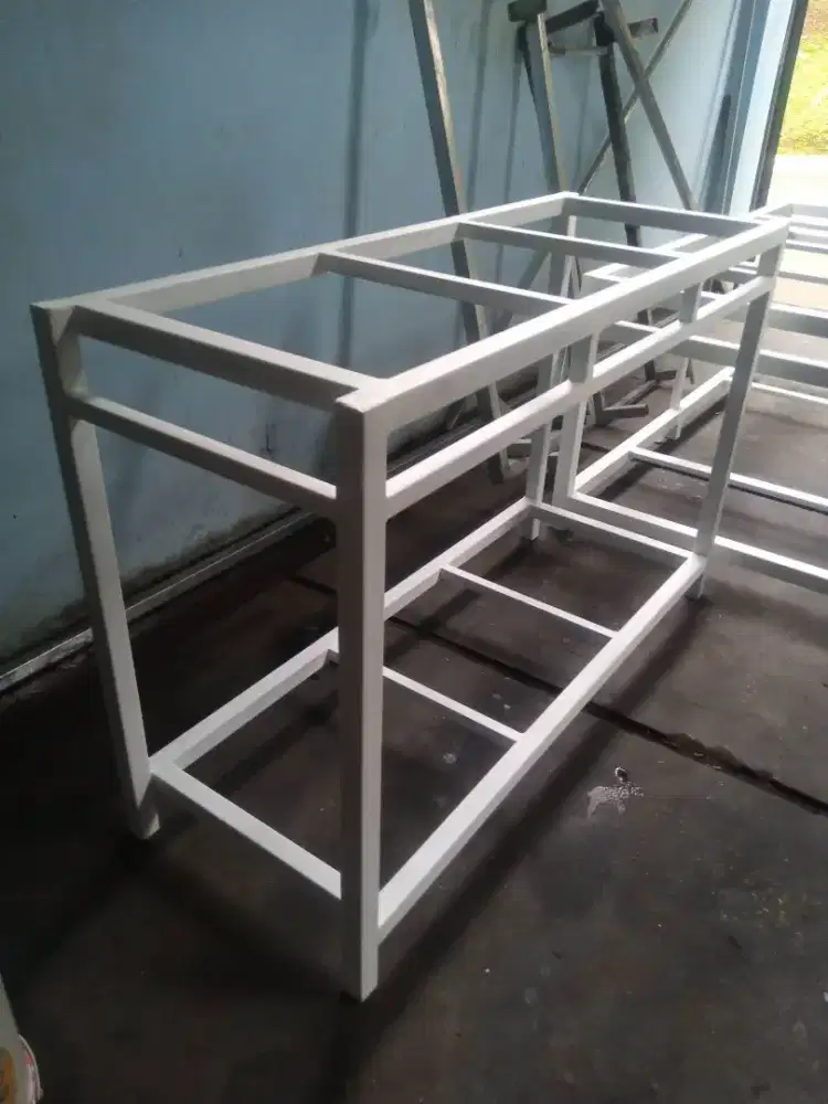 Meja tank Minimalis Furniture Rangka Besi
