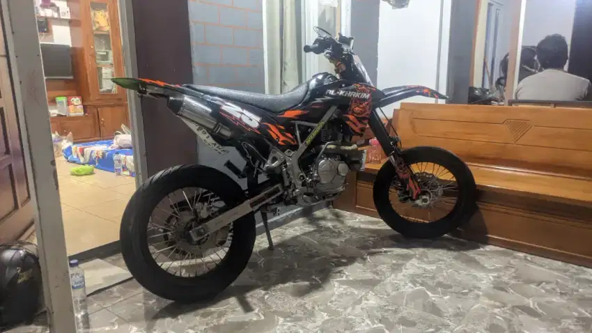 Di jual super moto 2019