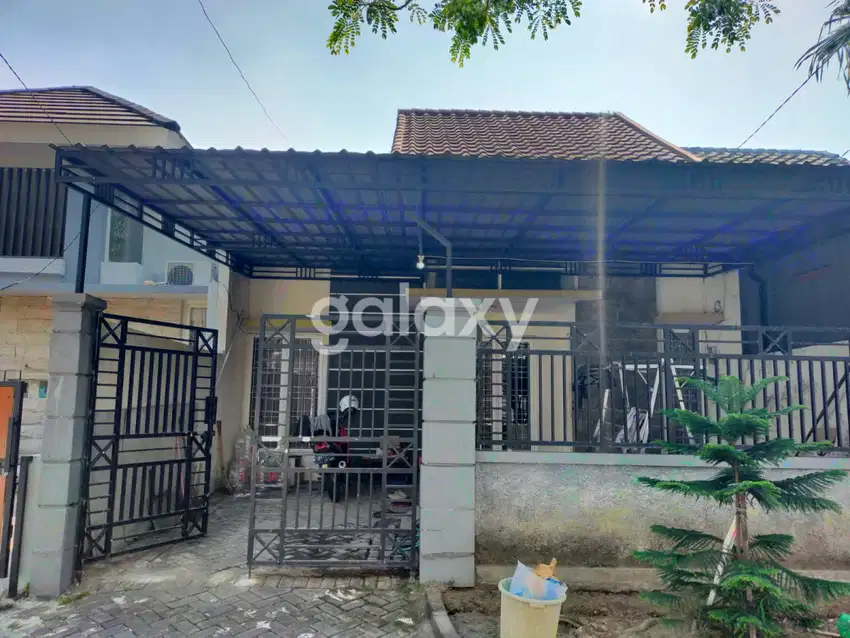 Rumah Puri Safira Regency Gresik 2 Lantai Hadap Selatan