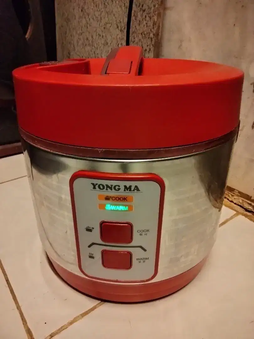 Magic com merk yongma 2 liter