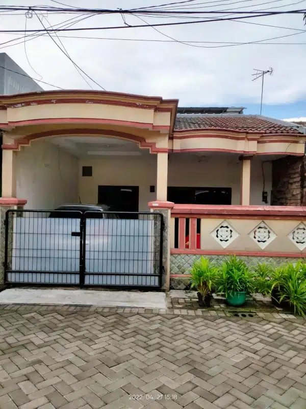 DIJUAL RUMAH MURAH TERAWAT SIAP HUNI !