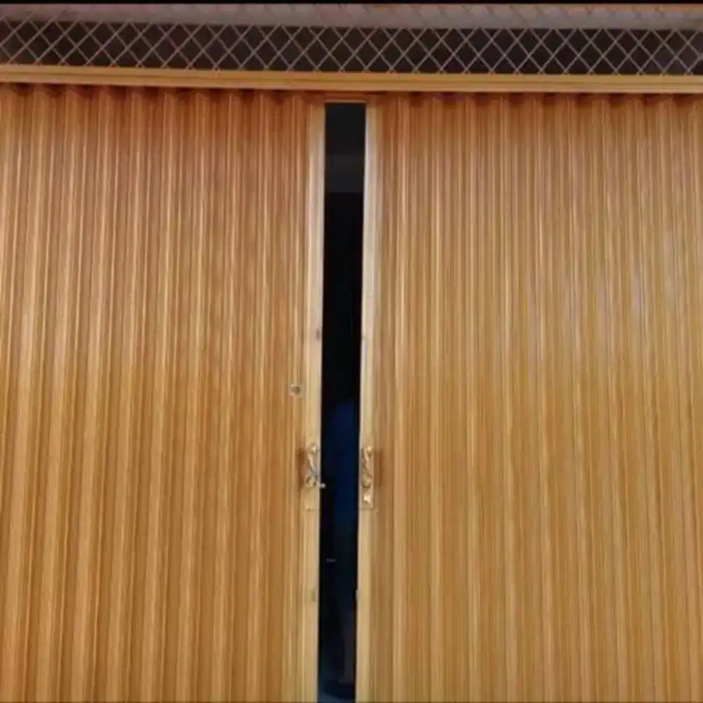 Tukang folding gate dan rolling door