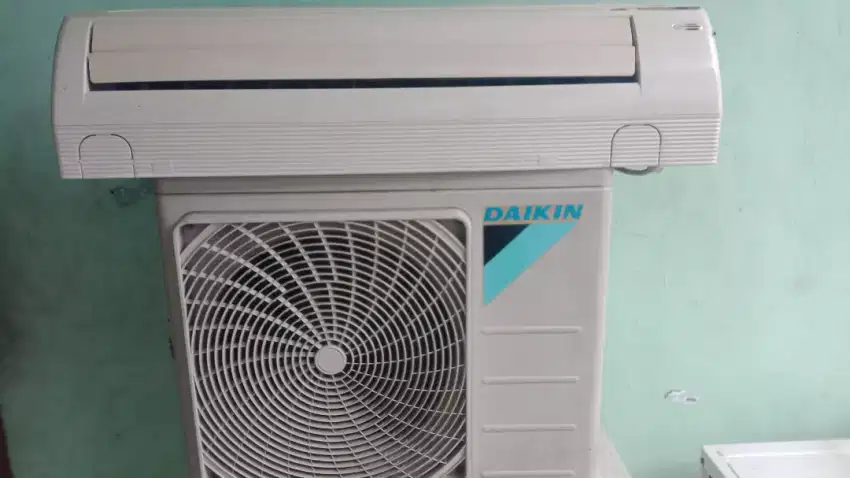 AC DAIKIN 1/2 PK ORIGINAL 100% GARANSI!!