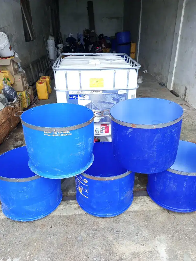 Tong sampah / tempat sampah drum plastik besi 100 liter