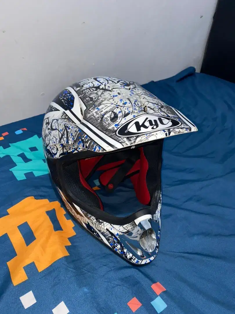 Helm trail kyt size m