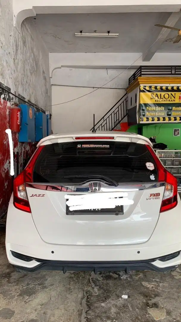 honda jazz 2018 putih