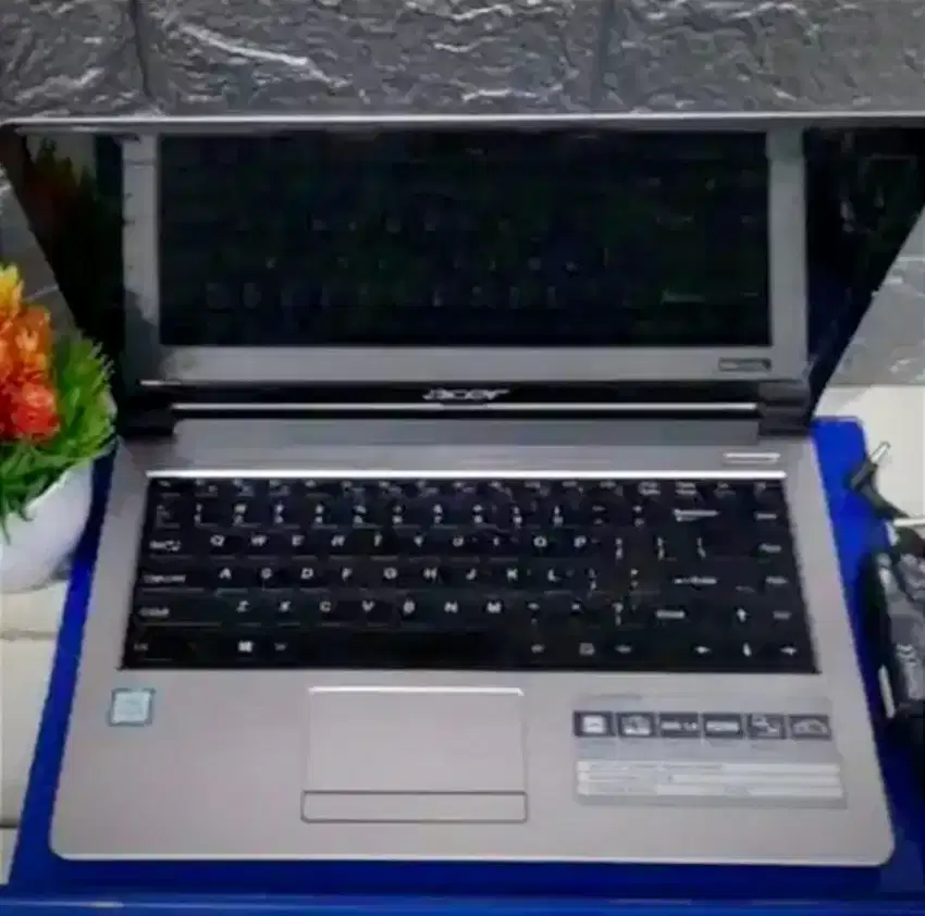 Laptop Acer i3 Bekas Istimewa Siap Pakai