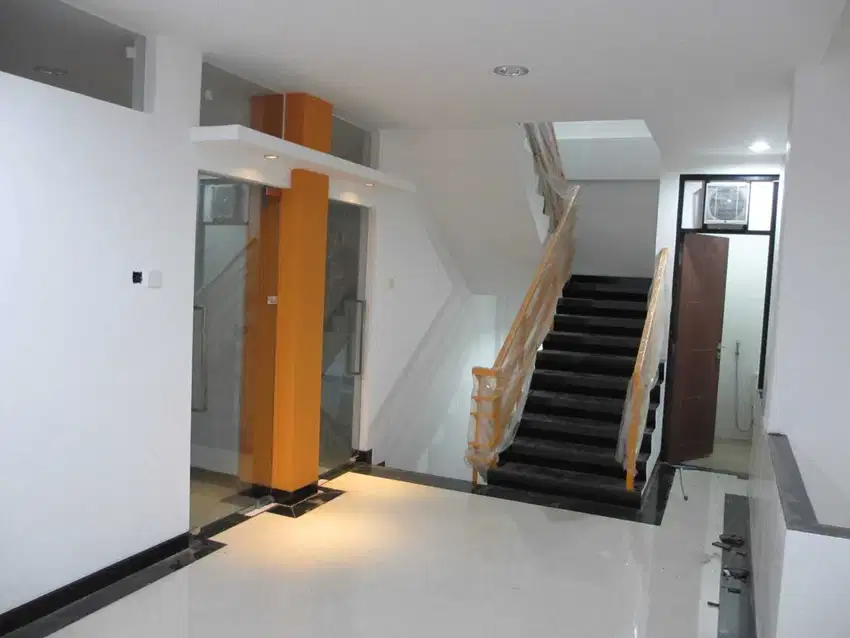 Disewakan Ruko 2Unit Jejer Full Renov RMI Ngagel Bl. F, Surabaya