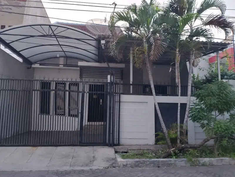 Disewakan rumah lokasi premium Surabaya Barat