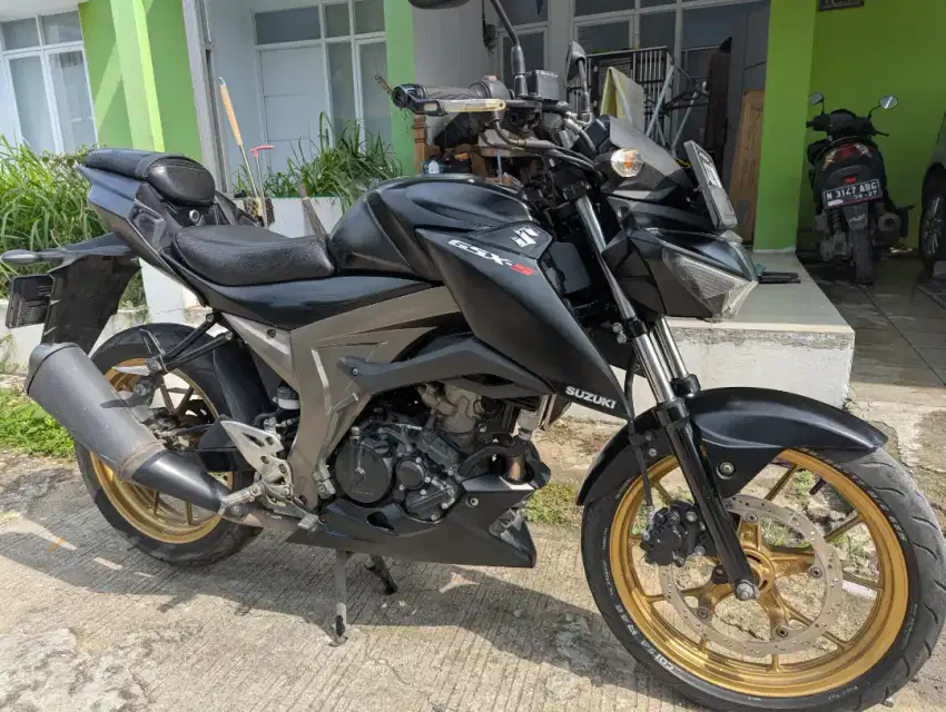 Suzuki GSX s 2017 lengkap