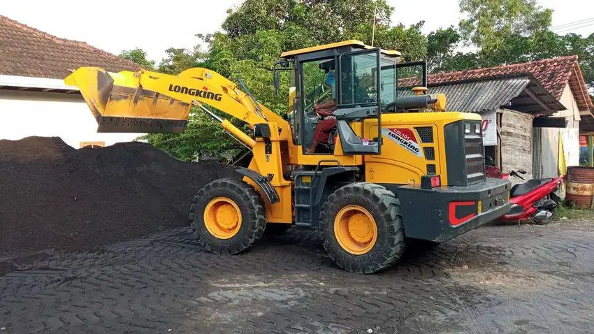 New Wheel Loader China Murah Tangguh Kapasitas 1 - 3 Kubik Ready Stock