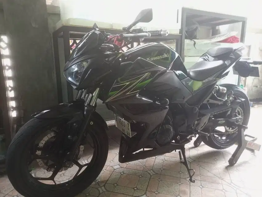 For sale Kawasaki Z250 hitam mulus