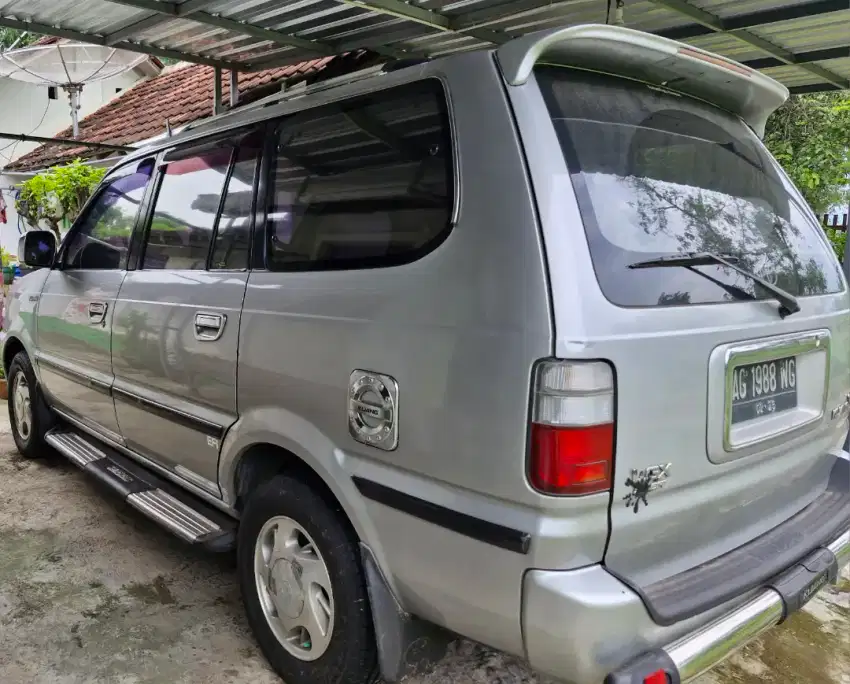 Dijual Toyota Kijang Kapsul LGX