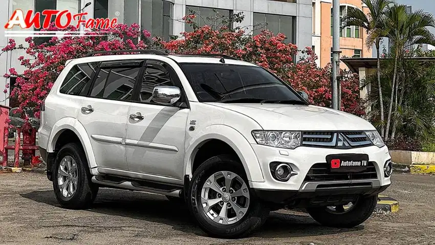 Mitsubishi Pajero Sport Dakar VGT AT Facelift 2015