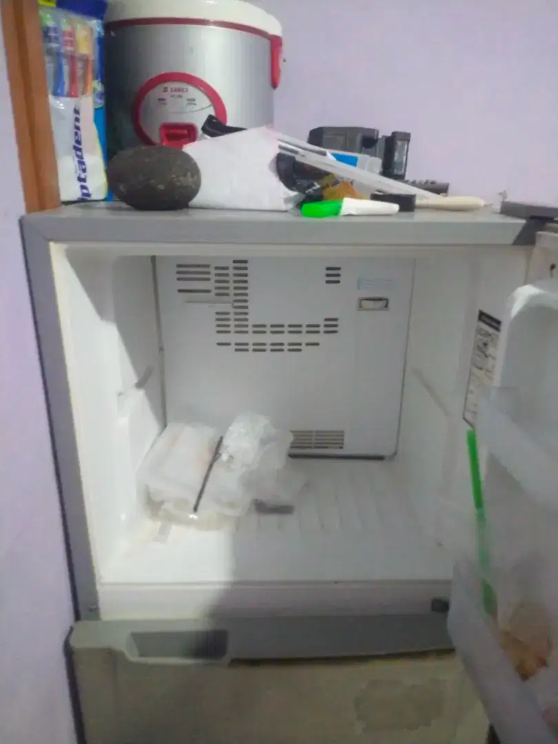 Jual kulkas toshiba glacio nego dikit