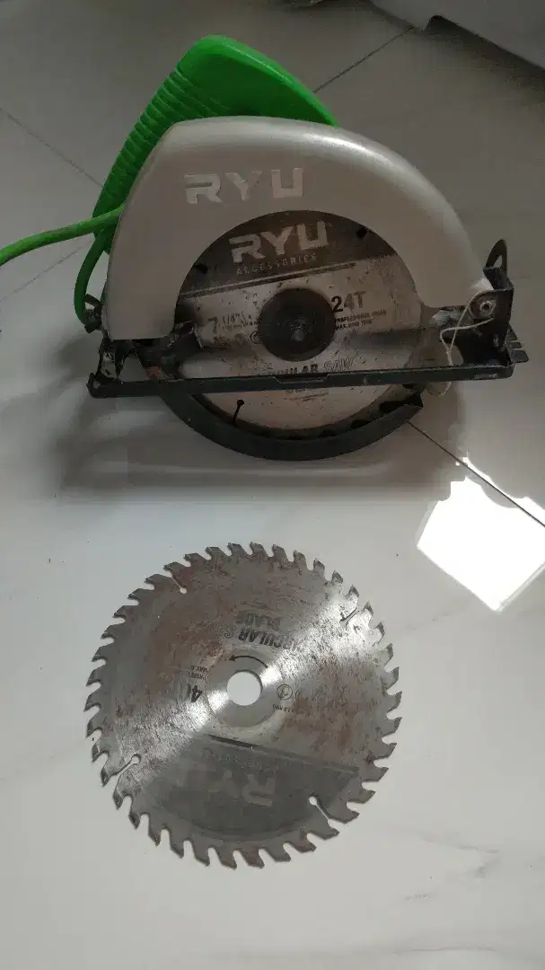 Cutting saw merk Ryu