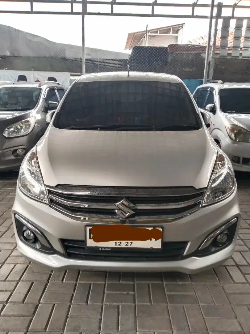 Dijual Suzuki Ertiga GL Manual 2017